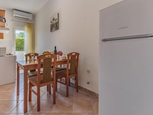 Apartment Rok 2 by Interhome