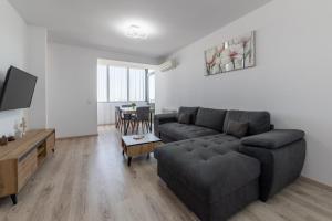 Monaco Grand Apartments By CityBookings