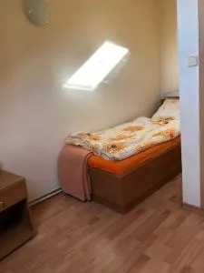 Stajnia Czahary 3 - Włodarka