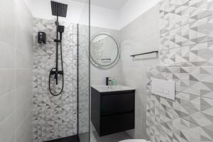 Downtown Victoria Studios By CityBookings