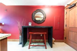 Catamount Lodge 305A by East West Hospitality