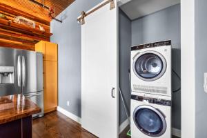 Downtown Urban Loft above Restaurants #5