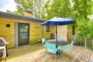 Charming Union Pier Home with Deck Half-Mi to Beach - Three Oaks