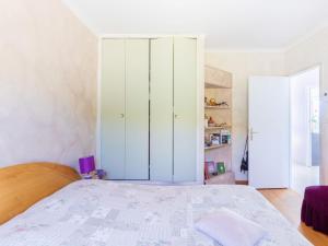 Maisons de vacances Holiday Home Bellevue by Interhome : photos des chambres