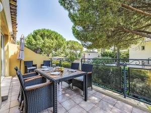 Apartment Le Jardin dArtemis-2 by Interhome