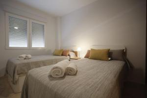 LA CULLERINA playa San Antonio con Internet Alta Velocidad Aire Acondicionado