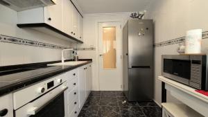 LA CULLERINA playa San Antonio con Internet Alta Velocidad Aire Acondicionado