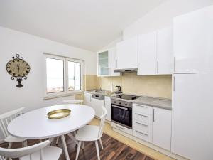Apartment Villa Nonie by Interhome