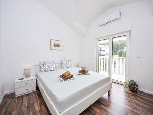 Apartment Villa Nonie by Interhome