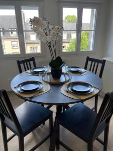 Appartement rénové tout équipé, centre ville, proche de la gare et commerce