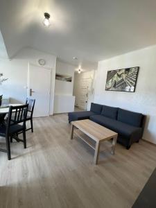 Appartements Appartement renove tout equipe, centre ville, proche de la gare et commerce : photos des chambres