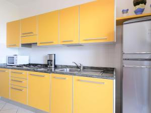 Apartment Sunbeach-1 by Interhome