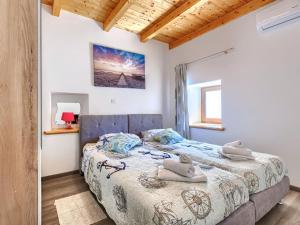 Holiday Home Nina by Interhome