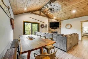 Branson Cabin with Pool Access and Private Boat Slip! - Indian Point Branson Cabin with Pool Access and Private Boat Slip! - Indian Point