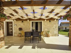 Holiday Home Korina by Interhome