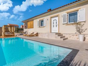 Villa Luna by Interhome 