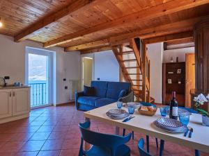 Holiday Home Oro del Lario by Interhome