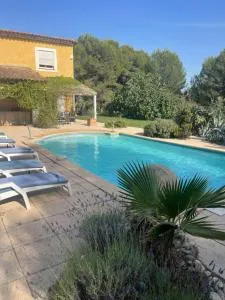 Villa provençale 8 personnes - Ventabren