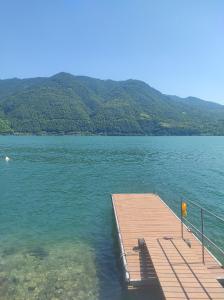 LFSUITE LuganoLake Terrazza Spiaggia privata Parking WI-FI Netflix