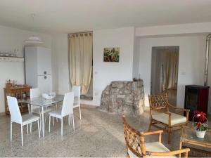 Apartment Dependance Villa Incanto by Interhome