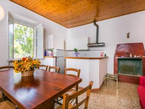 Holiday Home La Madonnina x 17 pax by Interhome