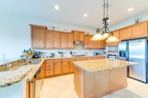 RR791GBD - 5 bedrooms pool-spa home on golf course