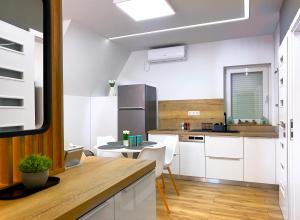 Irisz Hillside Apartman