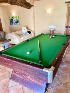 Maisons de vacances Gite d'exception tout confort pour vacances - Piscine et loisirs incomparables - 6 chambres ! : photos des chambres