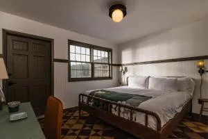 Hemlock Neversink - Roxbury