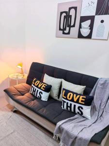 Shore Residences Moa