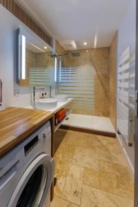 Appartements L'Appartement : location les merciers. : Appartement