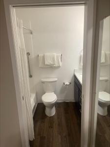 One-Bedroom Queen Suite with Sofa Bed room in TownePlace Suites Wichita East