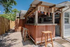 Barbee Beach House by Oak Island Accommodations