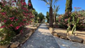Modern apartment sea view with private jacuzzi