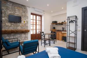 Santa Irene Rooms & Apartments