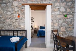 Santa Irene Rooms & Apartments