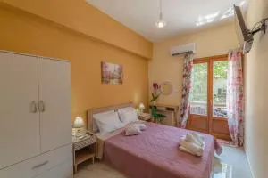 Le petit Paris - Panagia