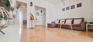 BEACH HOUSE AGUILAS - Excelente Ubicacion!! Centro con Vistas Playa Delicias con Aire