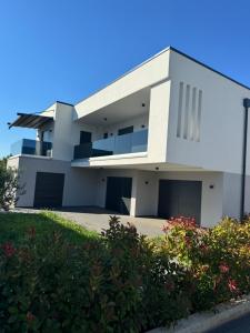 Villa Allesia & Emilia