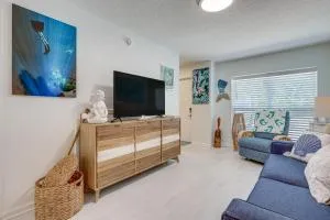 Fernandina Beach Townhome with Patio Walk to Beach! - O'Neil