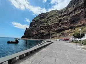 Luz no Mar - New Top - Madalena do Mar