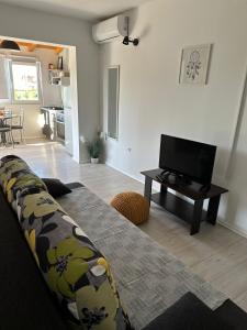 Apartments by the sea Trpanj, Peljesac - 16004