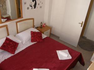 Apartments by the sea Vela Luka, Korcula - 23424