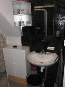 Apartments by the sea Vela Luka, Korcula - 23424