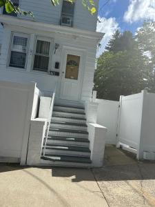 HARPER AVE King Bed with Private Bathroom, FREE PARKING