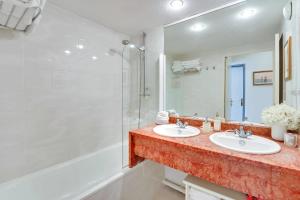 T3 in Mandelieu with Terrace AC Swimming Pool Tennis - BENAKEY