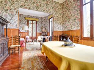 Villa Arcachonnaise 100m², 3 chambres, jardin, terrasse, parking - Quartier Ville dHiver, Arcachon - FR-1-474-47