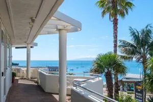 Apartment Oneroa Central with Sea Views - Matiatia Bay