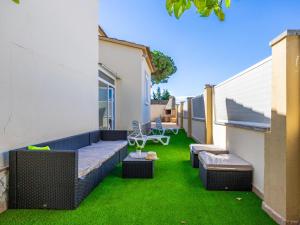 Casa familiar con Wi-Fi y aire acondicionado, cerca de la playa - ES-325-8