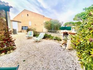 Charmante Villa T2 mezzanine, CLIMATISATION, Piscine, Parking, proche Plage - FR-1-795-42